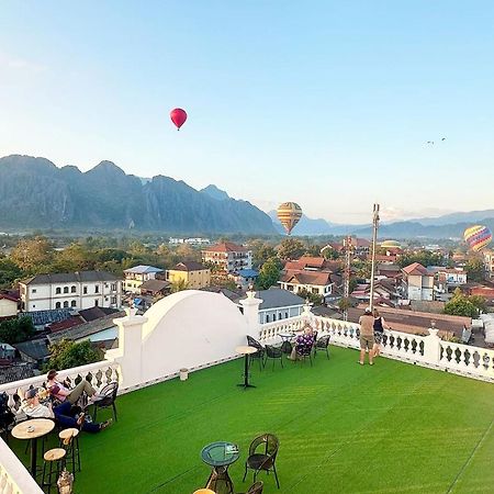 Sky Hotel Vang Vieng Exteriér fotografie