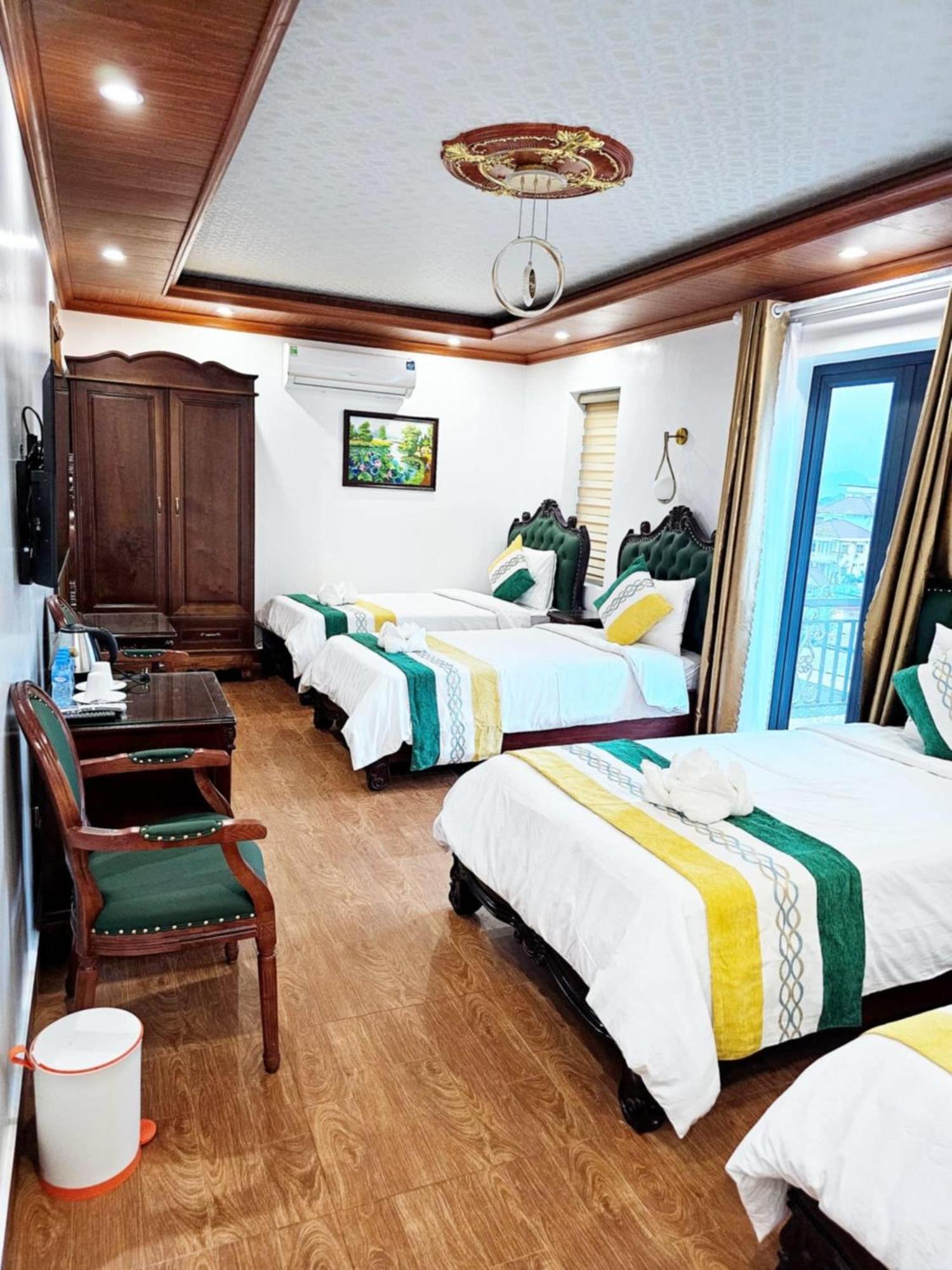 Sky Hotel Vang Vieng Exteriér fotografie